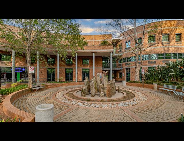 822M² OFFICE TO LET IN PARKTOWN